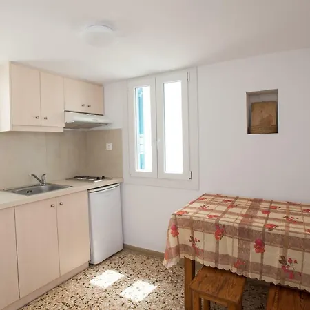 Hotel apartamentowy Florance &