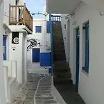 Florance & 3* Mykonos Town